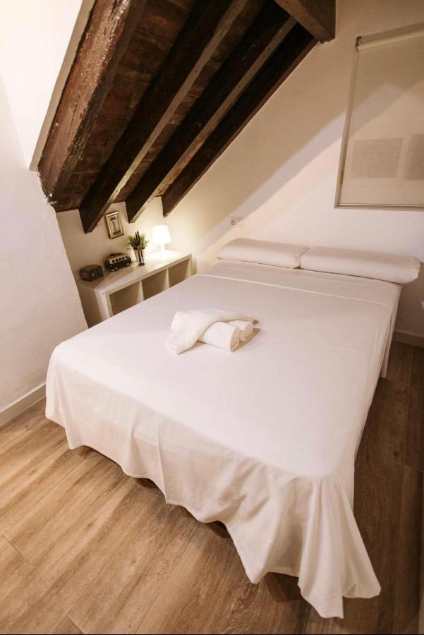 Rooms Postigo Bajo Малага Экстерьер фото